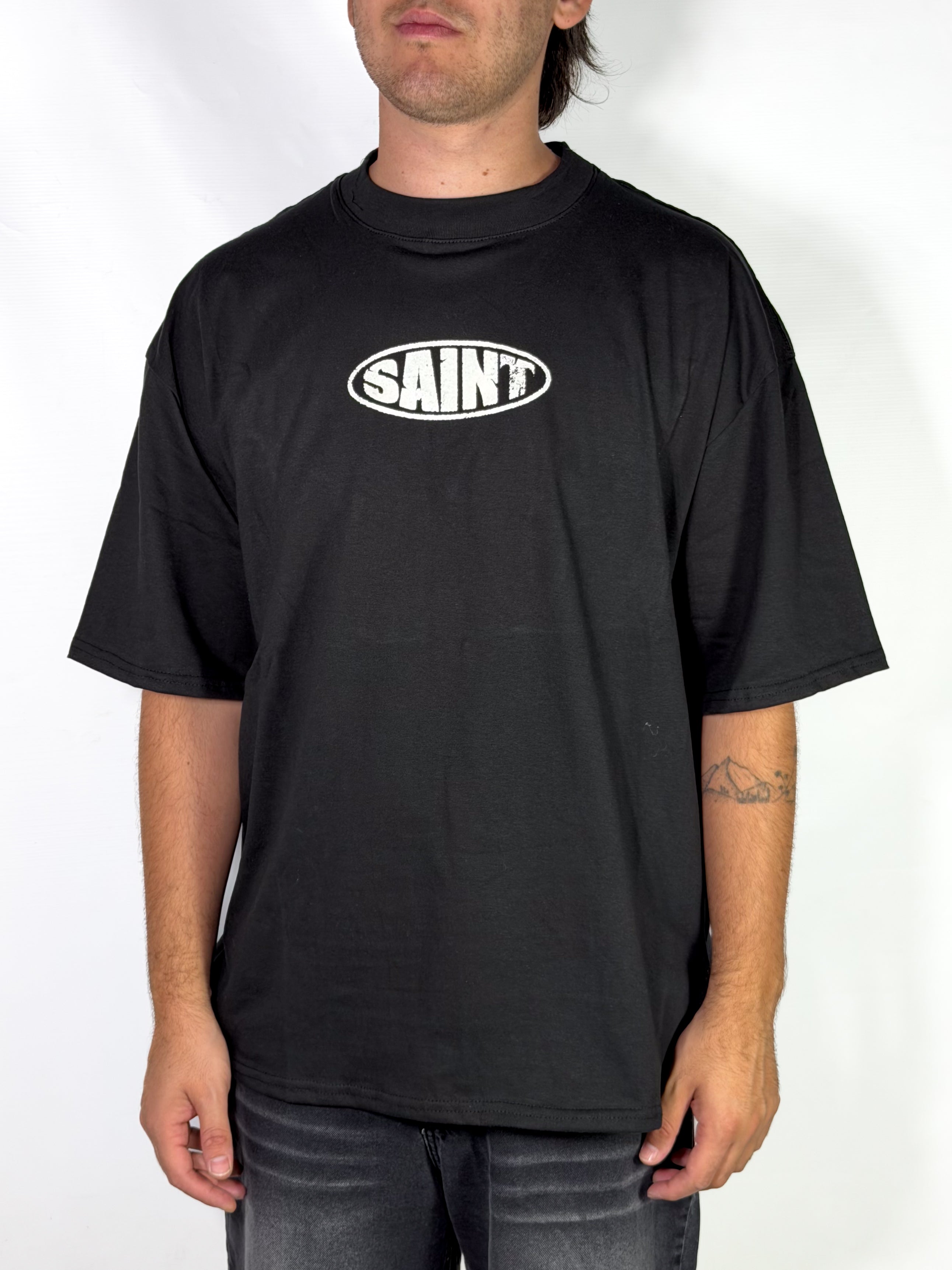 Remera SAINT