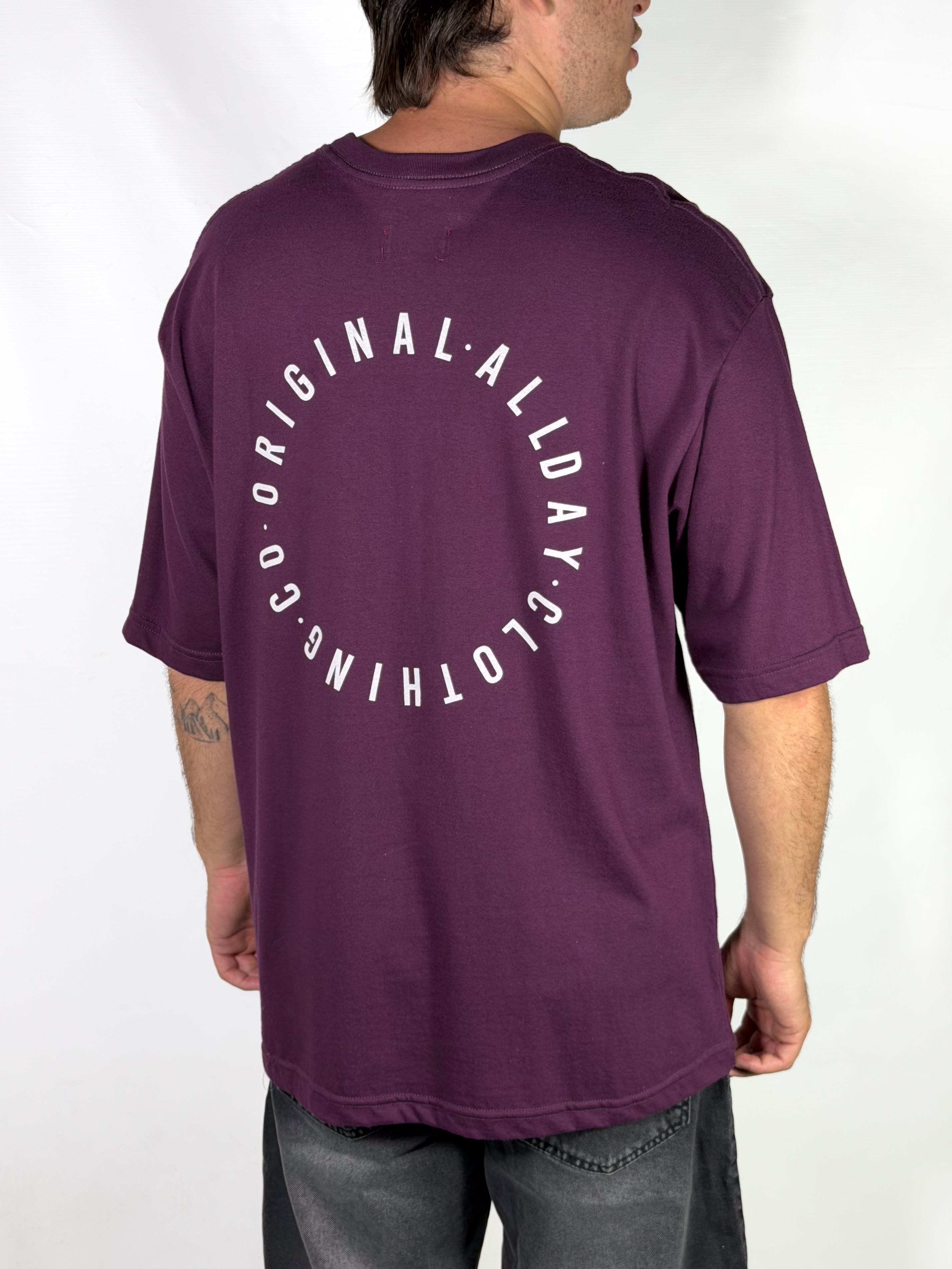 Remera ALL DAY Circle